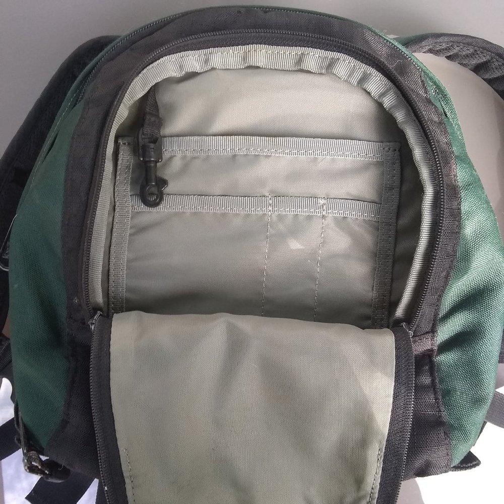 Lowepro Camera Backpack - Picture 2 of 5